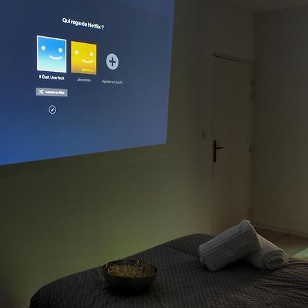 Studio Videoprojecteur & Popcorn - Proche Victoire Apartment Bordeaux Bagian luar foto