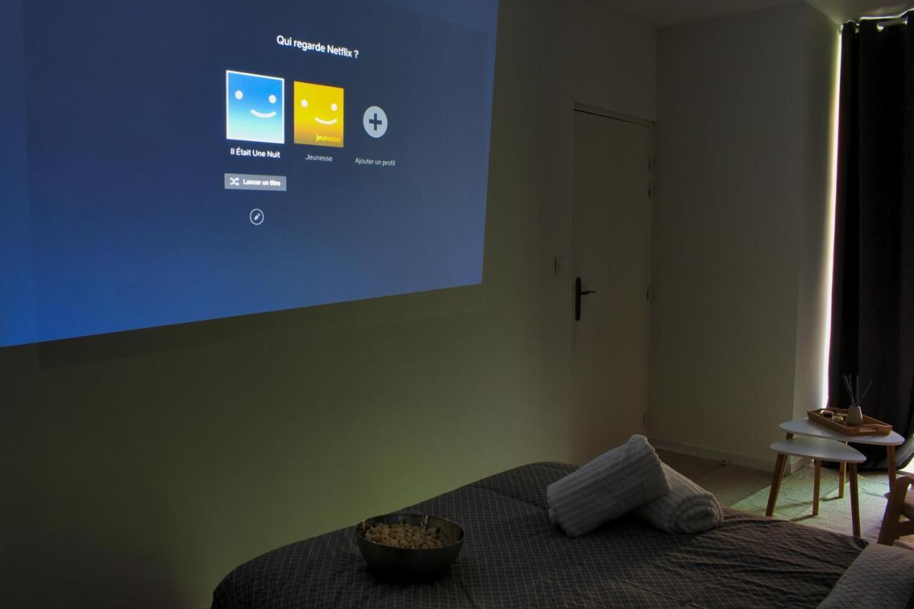Studio Videoprojecteur & Popcorn - Proche Victoire Apartment Bordeaux Bagian luar foto